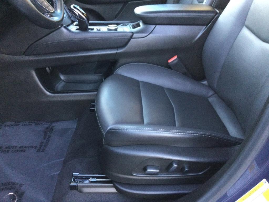 used 2025 Cadillac XT5 car, priced at $43,995