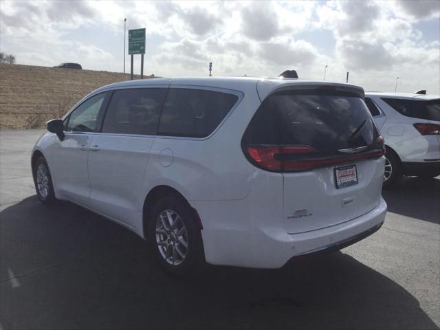 used 2023 Chrysler Pacifica car, priced at $23,995
