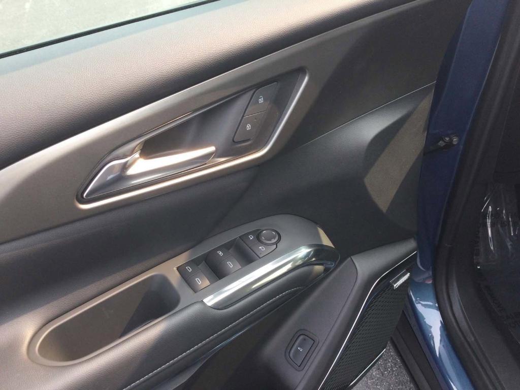 new 2025 Chevrolet Traverse car, priced at $46,800
