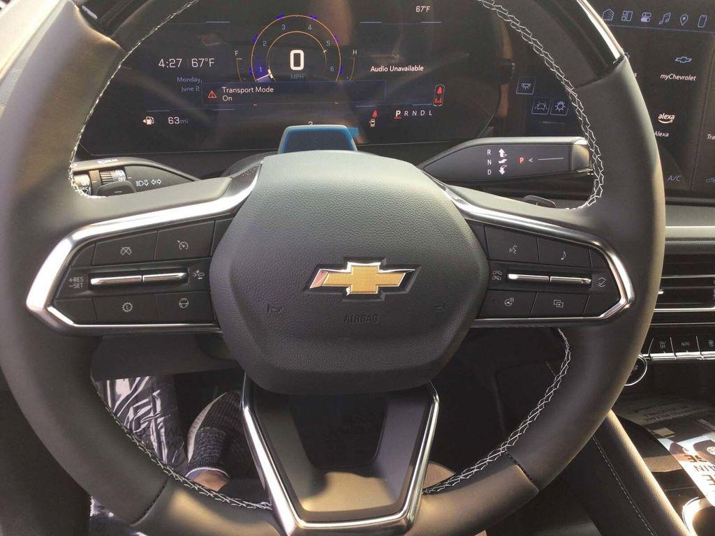 new 2025 Chevrolet Traverse car, priced at $46,500