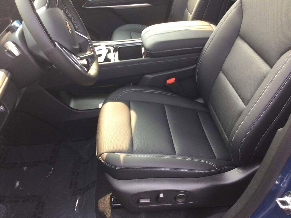 new 2025 Chevrolet Traverse car, priced at $46,500