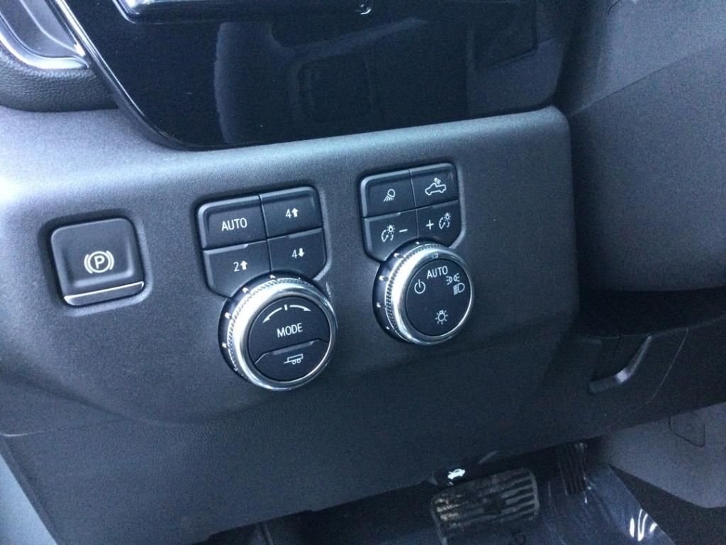 new 2025 GMC Sierra 1500 car, priced at $58,245