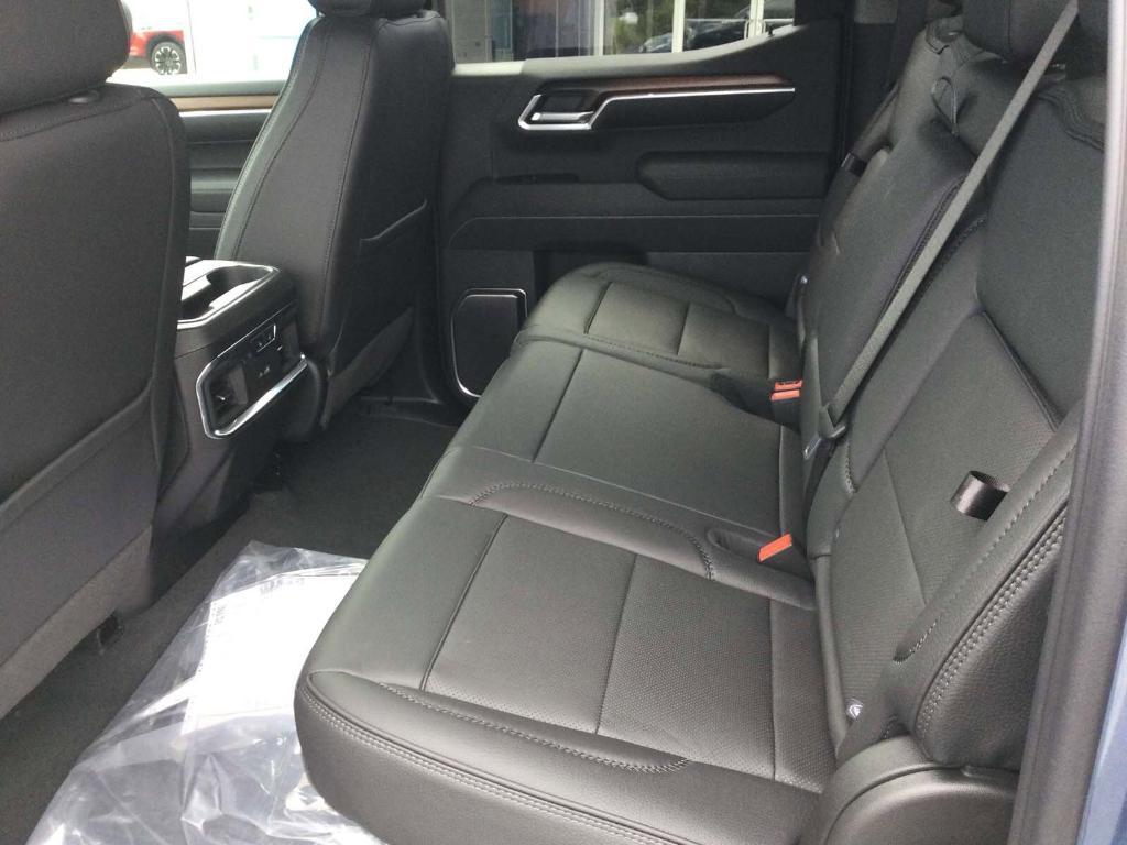 new 2025 GMC Sierra 1500 car, priced at $72,050