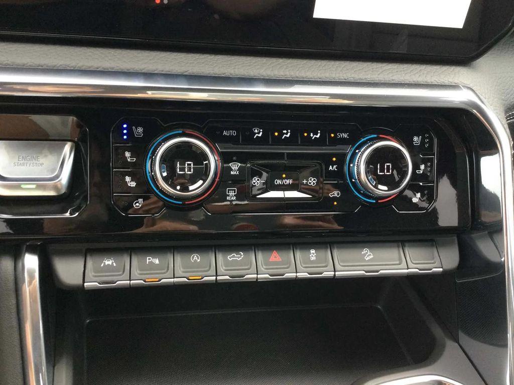 new 2025 GMC Sierra 1500 car, priced at $71,550