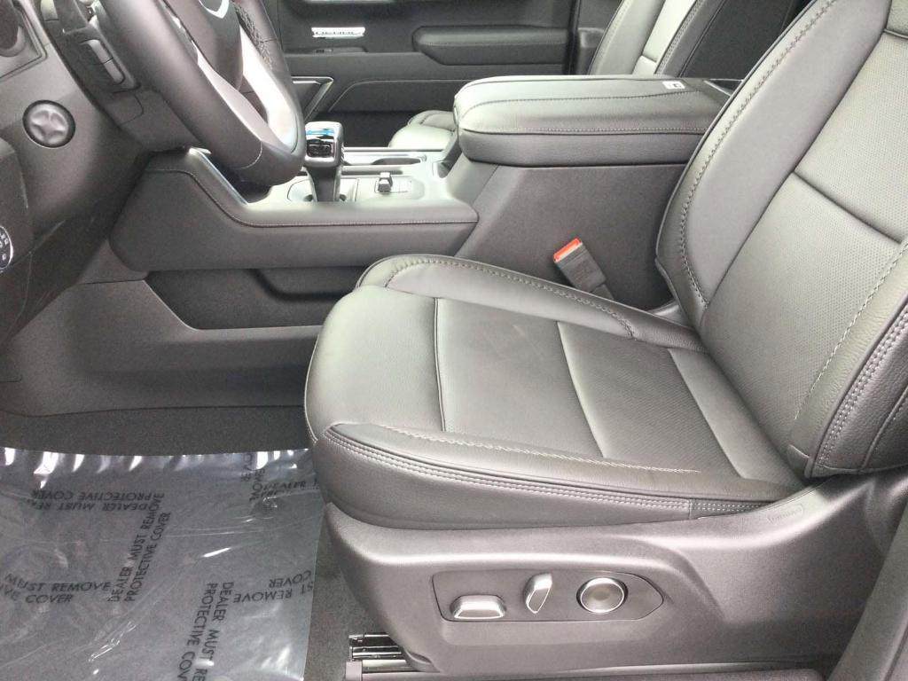 new 2025 GMC Sierra 1500 car, priced at $72,050