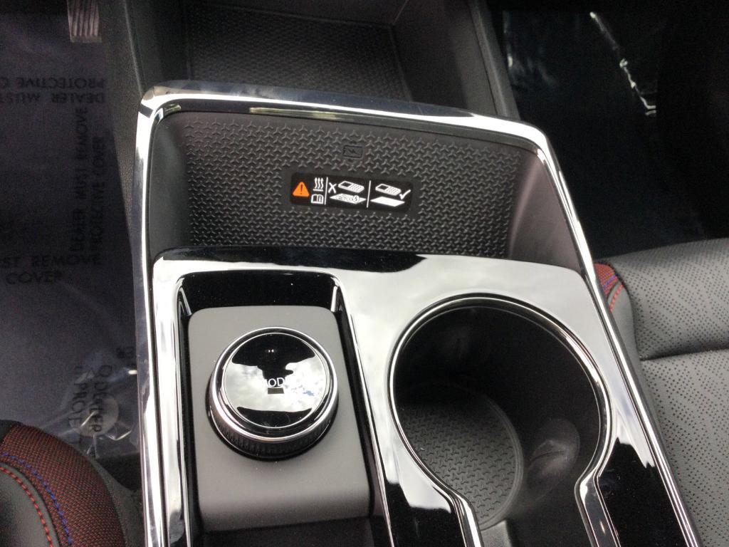 new 2026 Chevrolet Equinox car, priced at $37,390