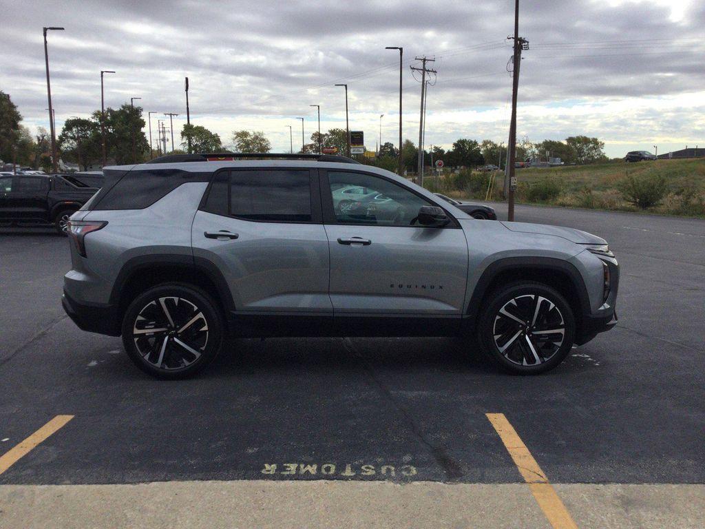 new 2026 Chevrolet Equinox car, priced at $37,390