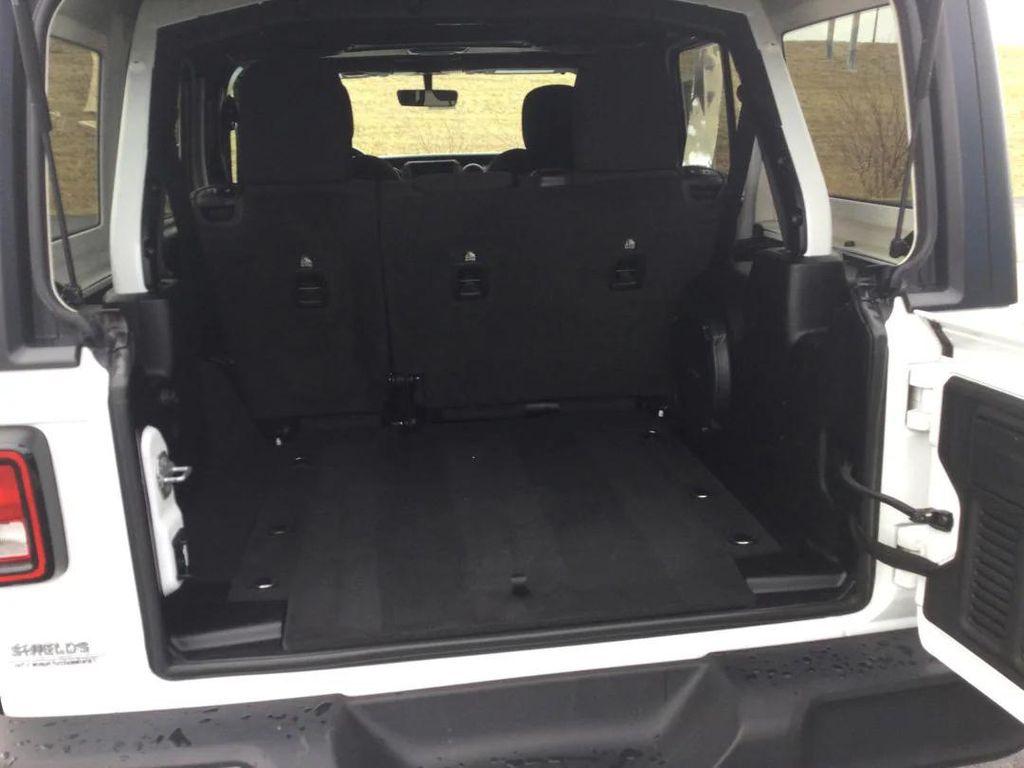 used 2021 Jeep Wrangler Unlimited car, priced at $31,595