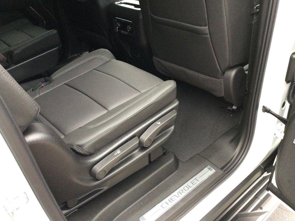 new 2026 Chevrolet Suburban car, priced at $76,270