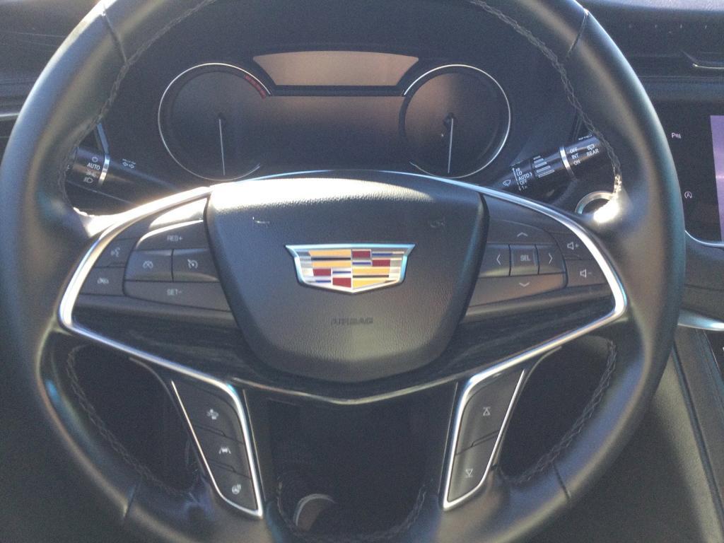 used 2025 Cadillac XT5 car, priced at $43,995