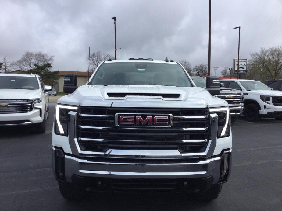 new 2024 GMC Sierra 2500 car, priced at $61,995