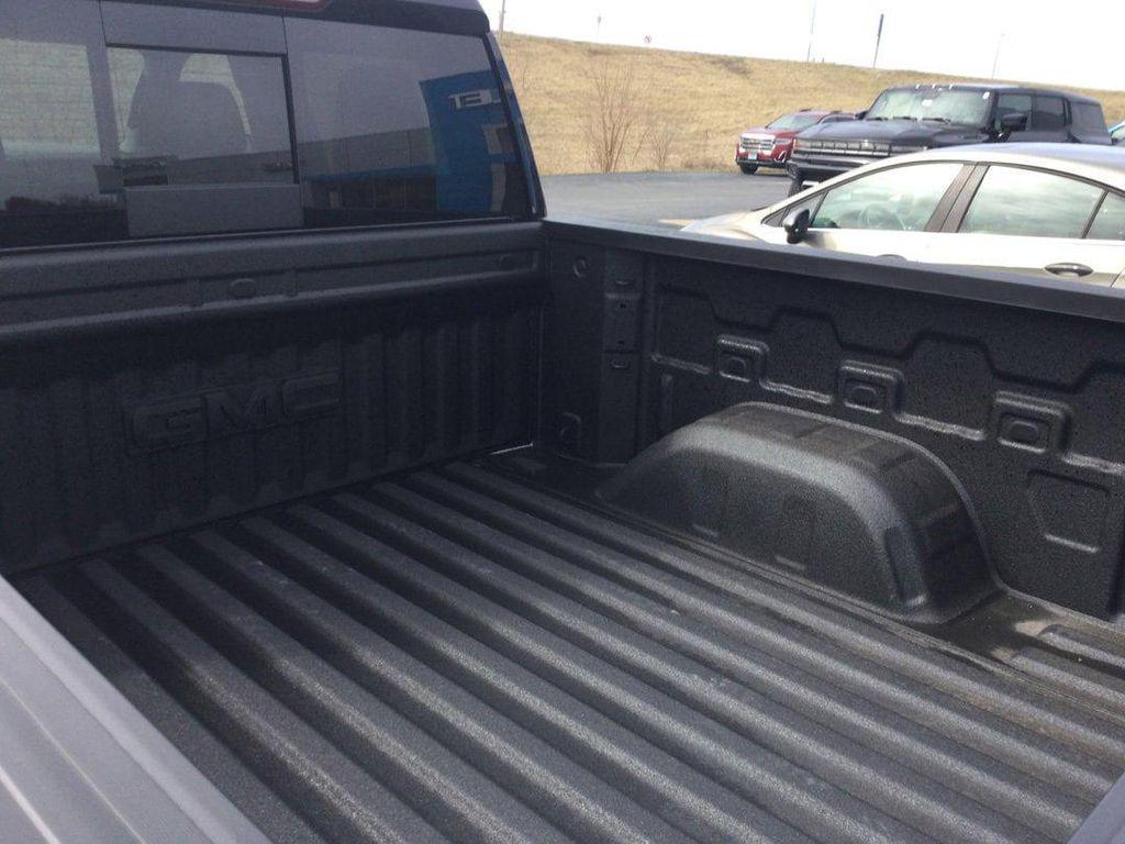 new 2025 GMC Sierra 1500 car, priced at $51,600