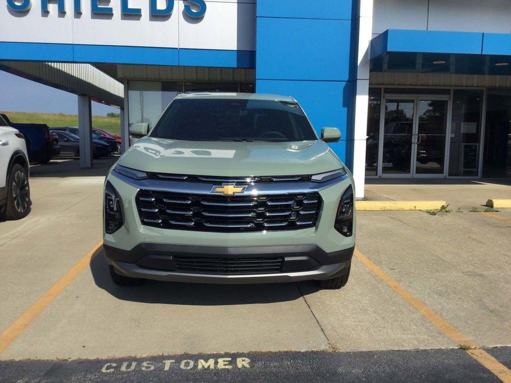 new 2026 Chevrolet Equinox car, priced at $33,315