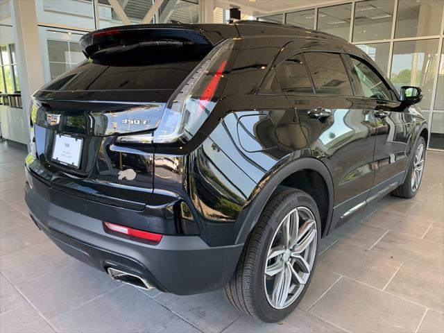 used 2022 Cadillac XT4 car, priced at $32,999