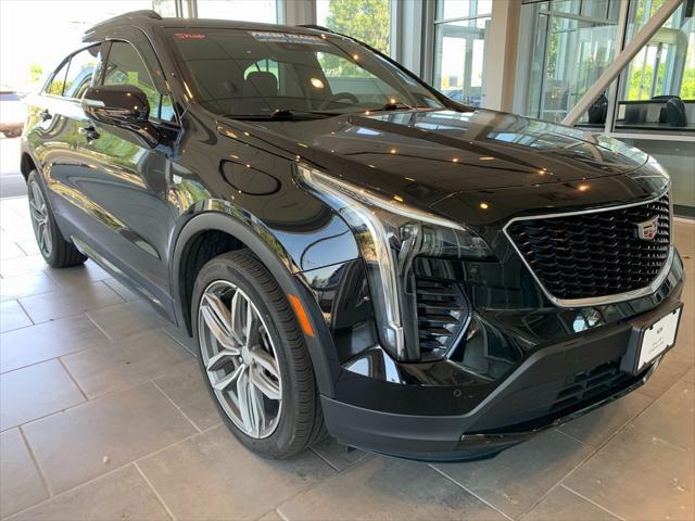 used 2022 Cadillac XT4 car, priced at $32,999