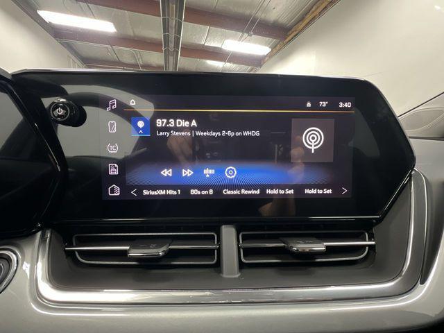 new 2025 Chevrolet Trax car