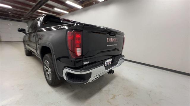 new 2025 GMC Sierra 1500 car, priced at $55,229