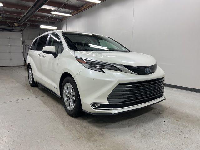 used 2021 Toyota Sienna car, priced at $30,990