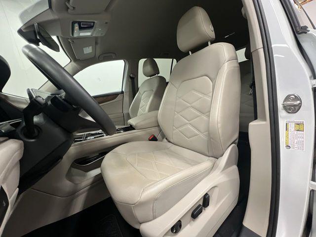 used 2024 Volkswagen Atlas car, priced at $32,492