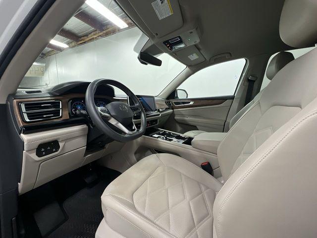 used 2024 Volkswagen Atlas car, priced at $32,492