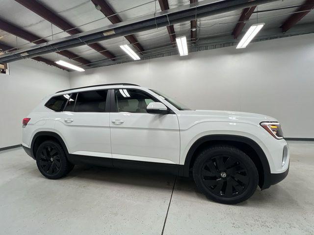 used 2024 Volkswagen Atlas car, priced at $32,492