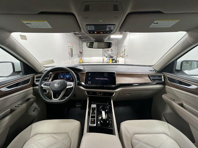 used 2024 Volkswagen Atlas car, priced at $32,492