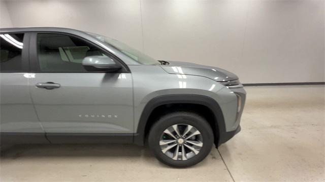 new 2025 Chevrolet Equinox car, priced at $30,936