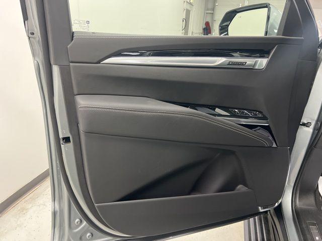 new 2025 Cadillac Escalade ESV car, priced at $123,039