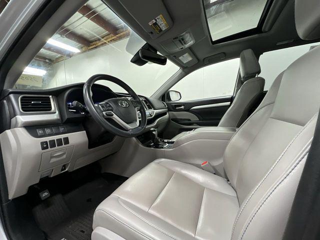 used 2019 Toyota Highlander car, priced at $24,193
