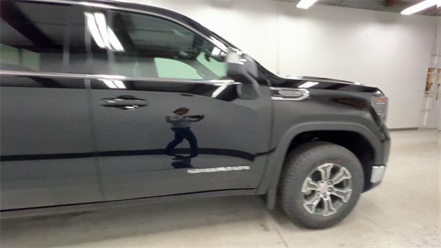 new 2025 GMC Sierra 1500 car, priced at $55,229