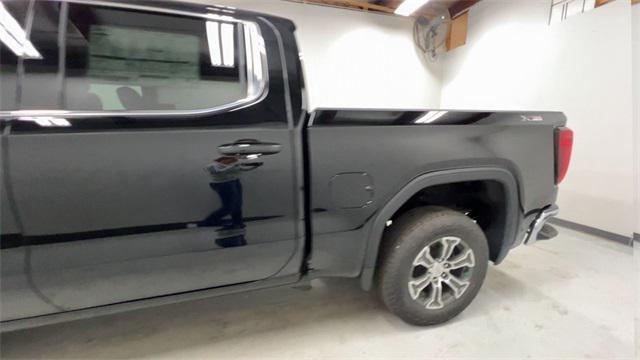 new 2025 GMC Sierra 1500 car, priced at $55,229