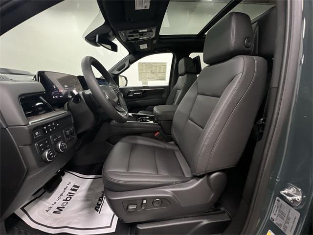 new 2025 Chevrolet Suburban car
