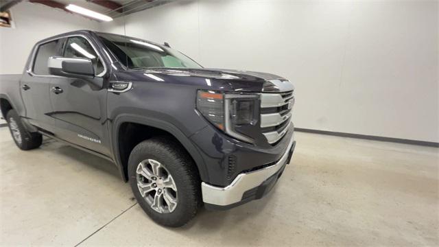 new 2025 GMC Sierra 1500 car, priced at $53,072