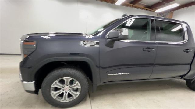 new 2025 GMC Sierra 1500 car, priced at $53,072