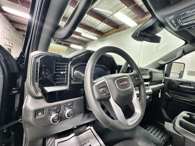 new 2025 GMC Sierra 2500 car, priced at $55,166