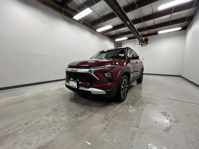 used 2025 Chevrolet TrailBlazer car, priced at $23,990