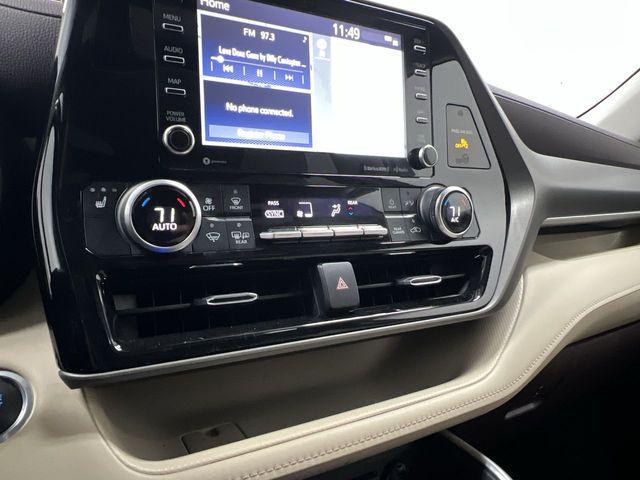 used 2021 Toyota Highlander car, priced at $31,990