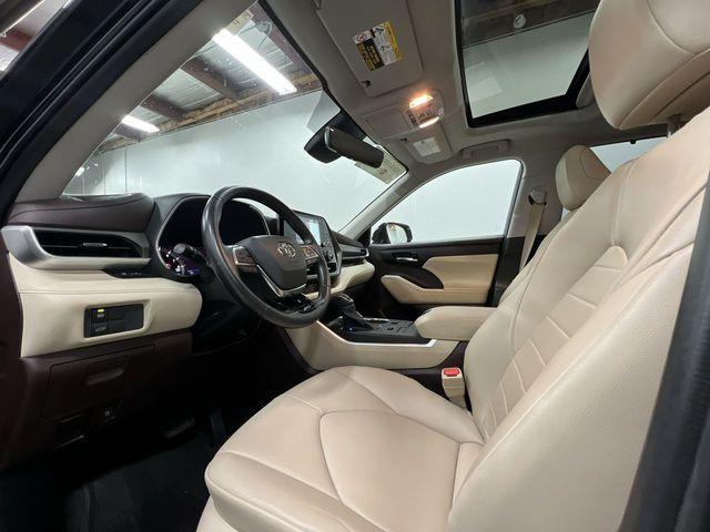 used 2021 Toyota Highlander car, priced at $31,990
