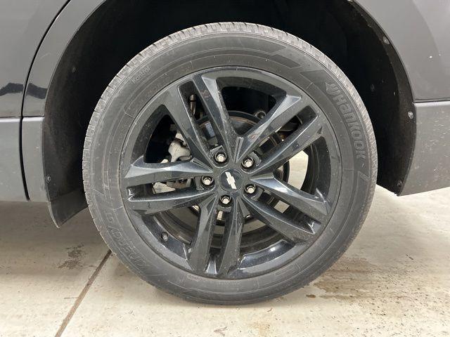 used 2021 Chevrolet Equinox car, priced at $20,990