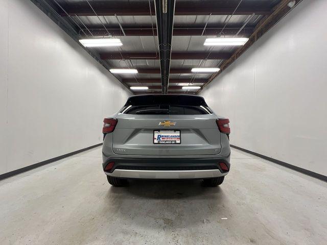 new 2025 Chevrolet Trax car, priced at $25,303