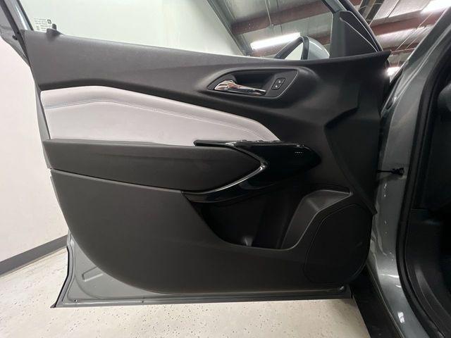 new 2025 Chevrolet Trax car, priced at $25,303