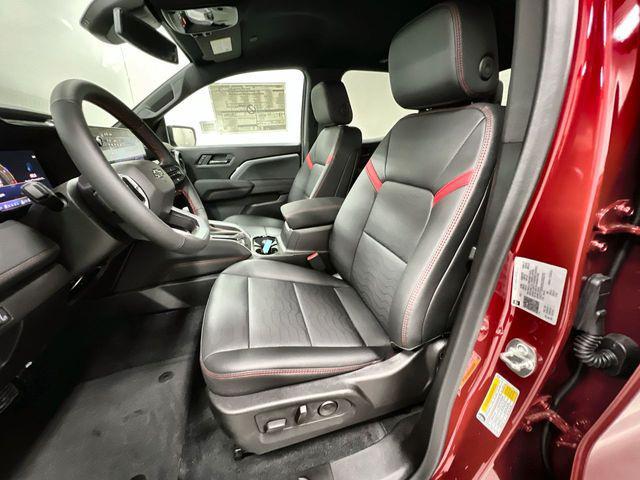 new 2025 Chevrolet Colorado car