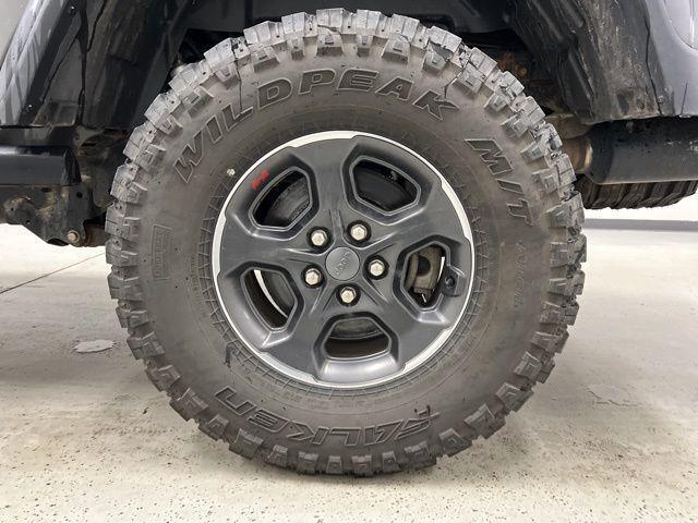 used 2021 Jeep Gladiator car, priced at $33,990