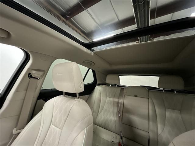 used 2022 Buick Envision car, priced at $31,892