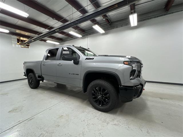 new 2025 Chevrolet Silverado 3500 car