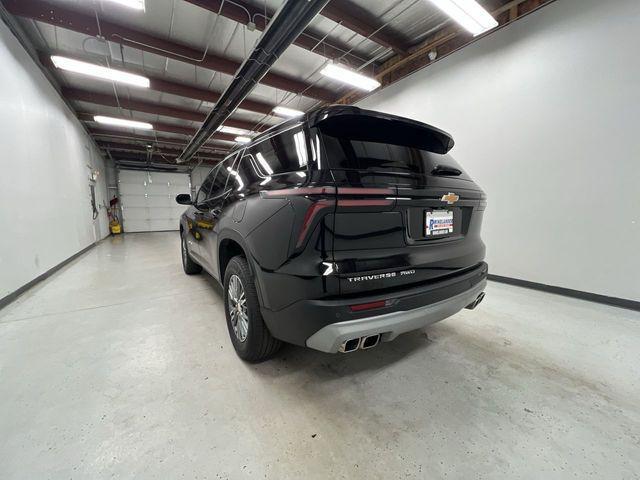 used 2025 Chevrolet Traverse car, priced at $38,994