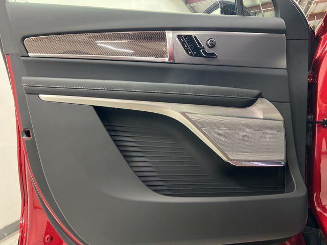 new 2026 Cadillac VISTIQ car, priced at $81,914