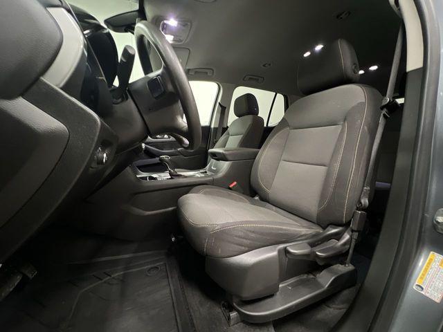 used 2020 Chevrolet Traverse car, priced at $18,990