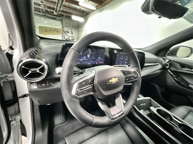 used 2025 Chevrolet Equinox car, priced at $33,990