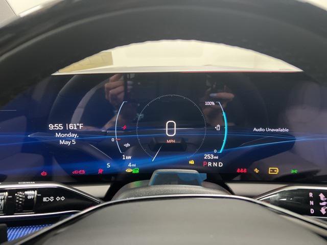 new 2025 Cadillac OPTIQ car, priced at $57,090